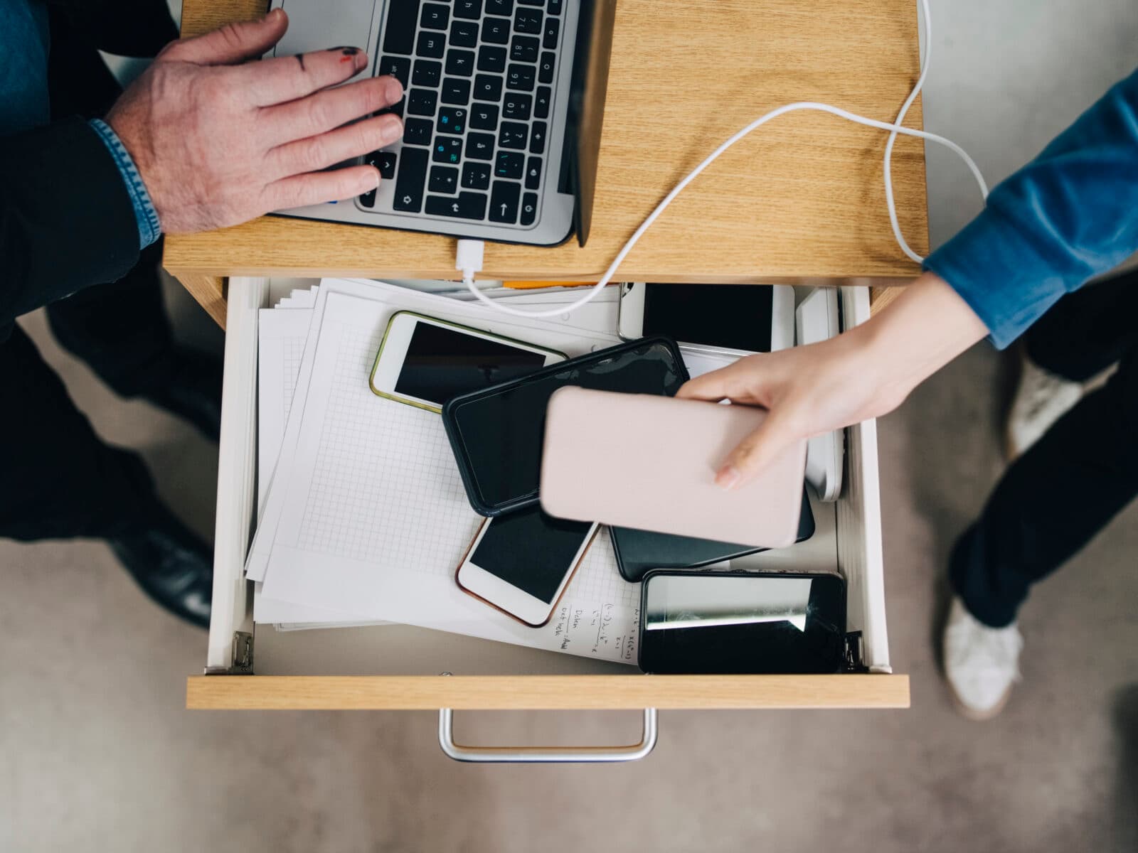 mobil, skola, mobiler, mobiltelefon, klassrum, dator, mobilabonnemang, mobiltelefonabonnemang, ...